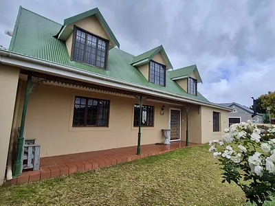 3 Bedroom House For Sale in Worcester - img