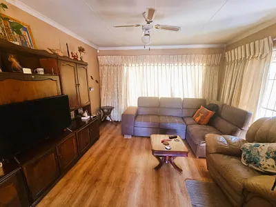 3 Bedroom Townhouse For Sale in Pretoria - img
