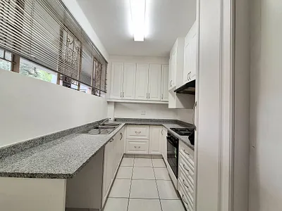 2.5 Bedroom Apartment For Sale in Durban - 8OgS.webp