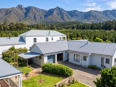 2 Bedroom House For Sale in Swellendam - pgu8.webp