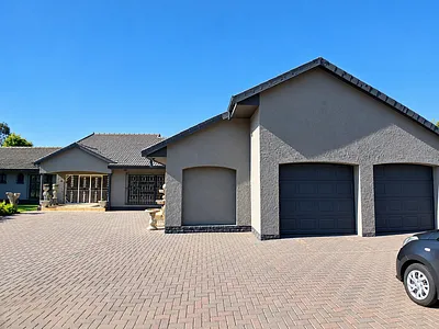 4 Bedroom House For Sale in Vereeniging - img