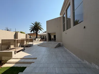 4 Bedroom House To Rent in Bedfordview - pXWJ.webp