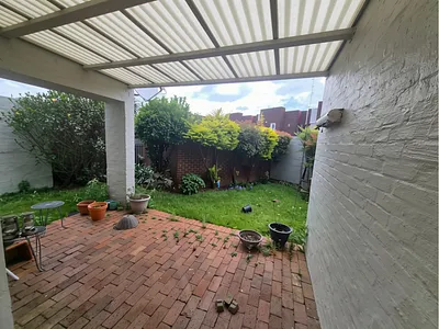 2 Bedroom Apartment To Rent in Bedfordview - img