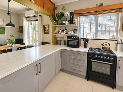 3 Bedroom Townhouse For Sale in Durbanville - p00W.webp
