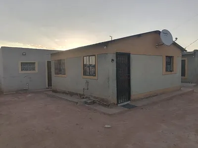 5 Bedroom House For Sale in Soshanguve - img