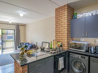2 Bedroom Townhouse For Sale in Midrand - XXrk.webp
