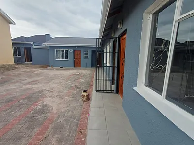 Apartment To Rent in Queenstown - img