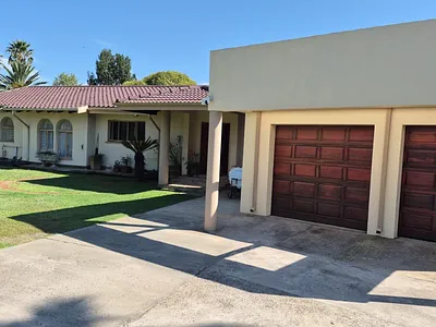 3 Bedroom House For Sale in Springs - kfQn.webp