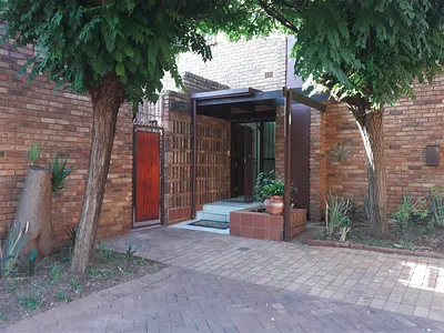 4 Bedroom House For Sale in Pretoria - VUkr.webp