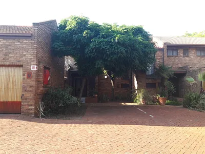 4 Bedroom House For Sale in Pretoria - hHD9.webp