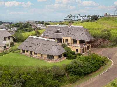 4 Bedroom House For Sale in Hillcrest - TgK4.webp