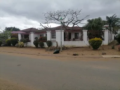 3 Bedroom House For Sale in Louis Trichardt - i61U.webp