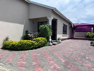 3 Bedroom House For Sale in East London - liZ3.webp