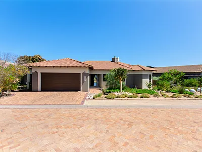 4 Bedroom House For Sale in Langebaan - fnyW.webp