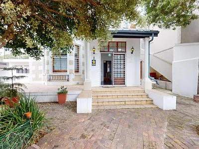 2 Bedroom Apartment For Sale in Port Elizabeth - qbki.webp