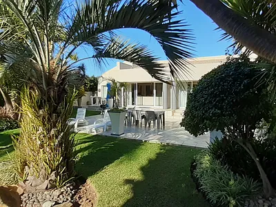 3 Bedroom House For Sale in Plettenberg Bay - DxXO.webp