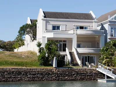 6 Bedroom House For Sale in Port Alfred - 7jMD.webp