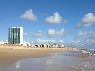 3 Bedroom Apartment For Sale in Port Elizabeth - D1gl.webp