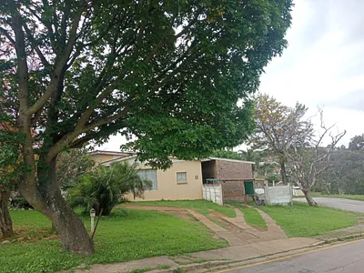 3 Bedroom House For Sale in Uitenhage - 4NdG.webp