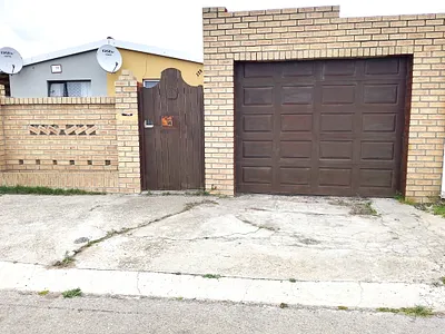 2 Bedroom House For Sale in Port Elizabeth - 1aZN.webp