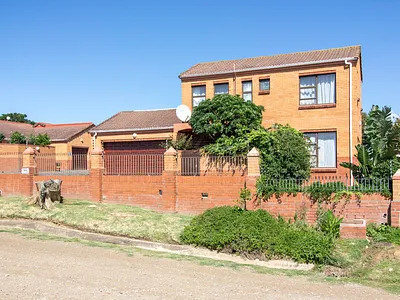 3 Bedroom Townhouse For Sale in Port Alfred - aGyh.webp