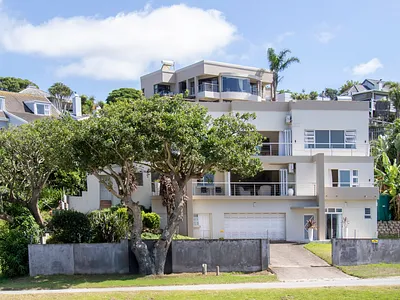 4 Bedroom House For Sale in Port Alfred - gsJ8.webp