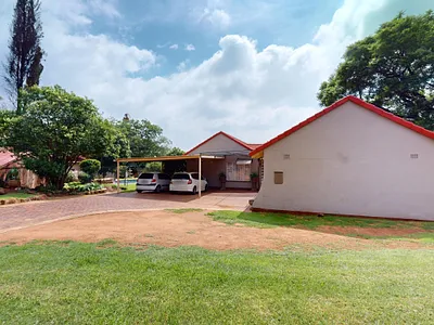 4 Bedroom House For Sale in Germiston - Q2KH.webp