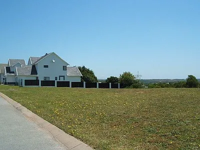 4 Bedroom House For Sale in St Francis Bay - jaFt.webp