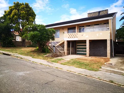 3 Bedroom House For Sale in Despatch - BydV.webp
