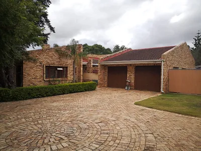 3 Bedroom House For Sale in Despatch - Bt81.webp