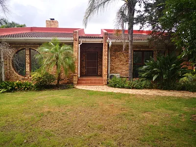 3 Bedroom House For Sale in Despatch - tNHd.webp
