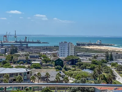 3 Bedroom Apartment For Sale in Port Elizabeth - yljS.webp