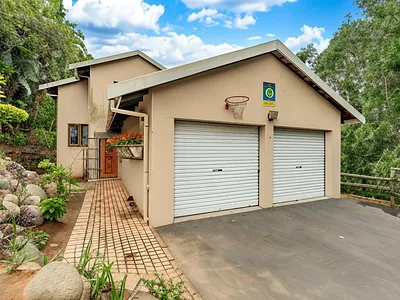 2 Bedroom House For Sale in Durban - VKjm.webp