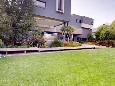 5 Bedroom Townhouse For Sale in Benoni - o95G.webp