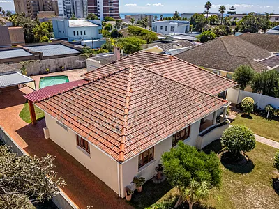 4 Bedroom House For Sale in Port Elizabeth - ZWjd.webp