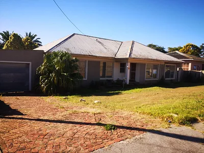 3 Bedroom House For Sale in Despatch - nvhc.webp