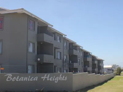 2 Bedroom Apartment For Sale in Mossel Bay - UWUK.webp