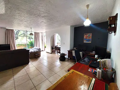 3 Bedroom Townhouse For Sale in Pretoria - 21sU.webp