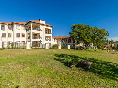 2 Bedroom Apartment For Sale in Sandton - I7bu.webp