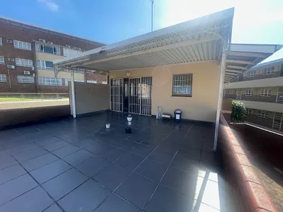 1 Bedroom Apartment For Sale in Durban - 5u0h.webp