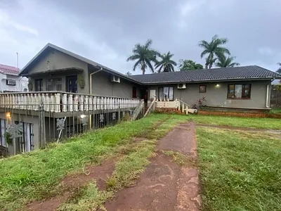 7 Bedroom House For Sale in Empangeni - RaE0.webp