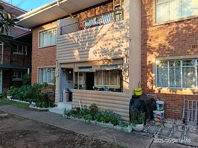 3 Bedroom Townhouse For Sale in Germiston - 5VFx.webp