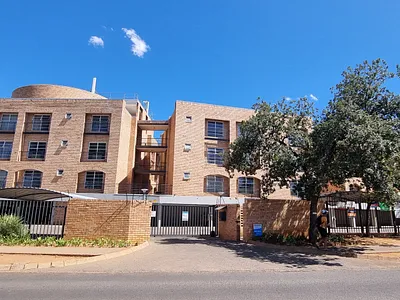 2 Bedroom Apartment For Sale in Pretoria - XGmW.webp