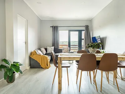 2 Bedroom Apartment For Sale in Hillcrest - g23E.webp