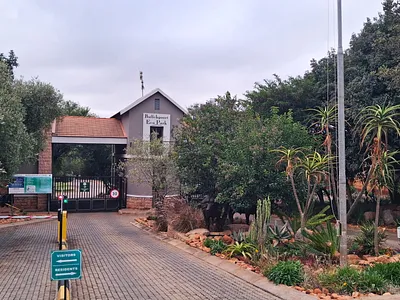 4 Bedroom House For Sale in Rustenburg - KwnA.webp