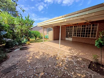 2 Bedroom Townhouse For Sale in Bela Bela - 5RYr.webp