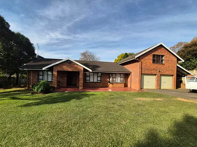 5 Bedroom House For Sale in Hilton - UIci.webp