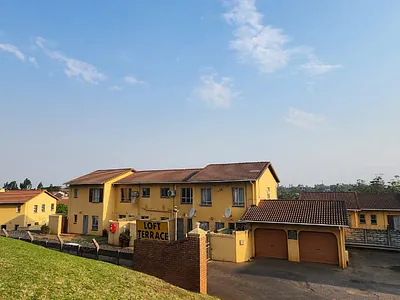 3 Bedroom Apartment For Sale in Empangeni - yQw4.webp