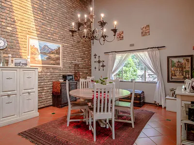 3 Bedroom House For Sale in Bedfordview - qaxD.webp