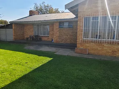 3 Bedroom House For Sale in Springs - 5zlJ.webp
